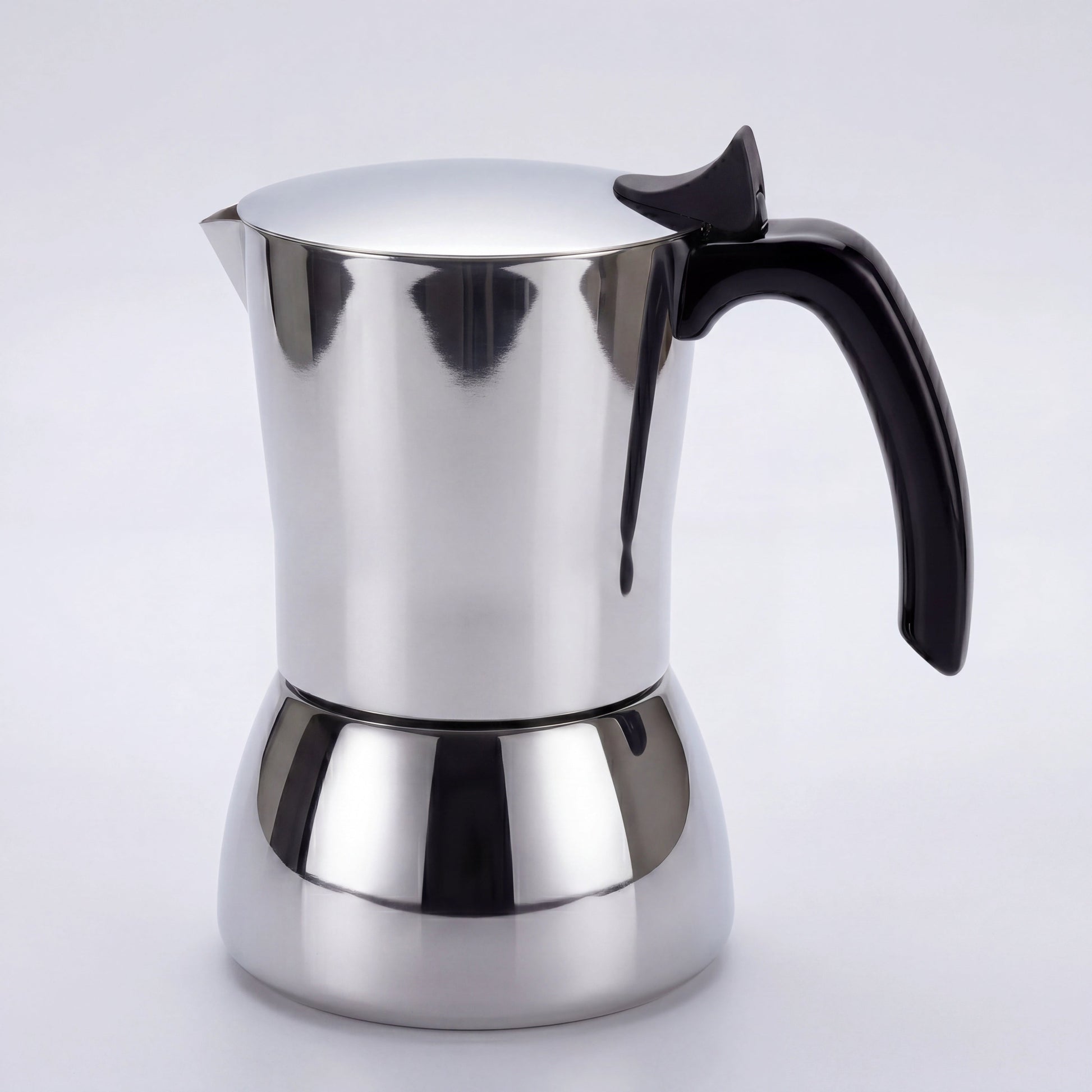 Cafetière italienne anti-brûlure inox 304, vue de trois-quarts avant