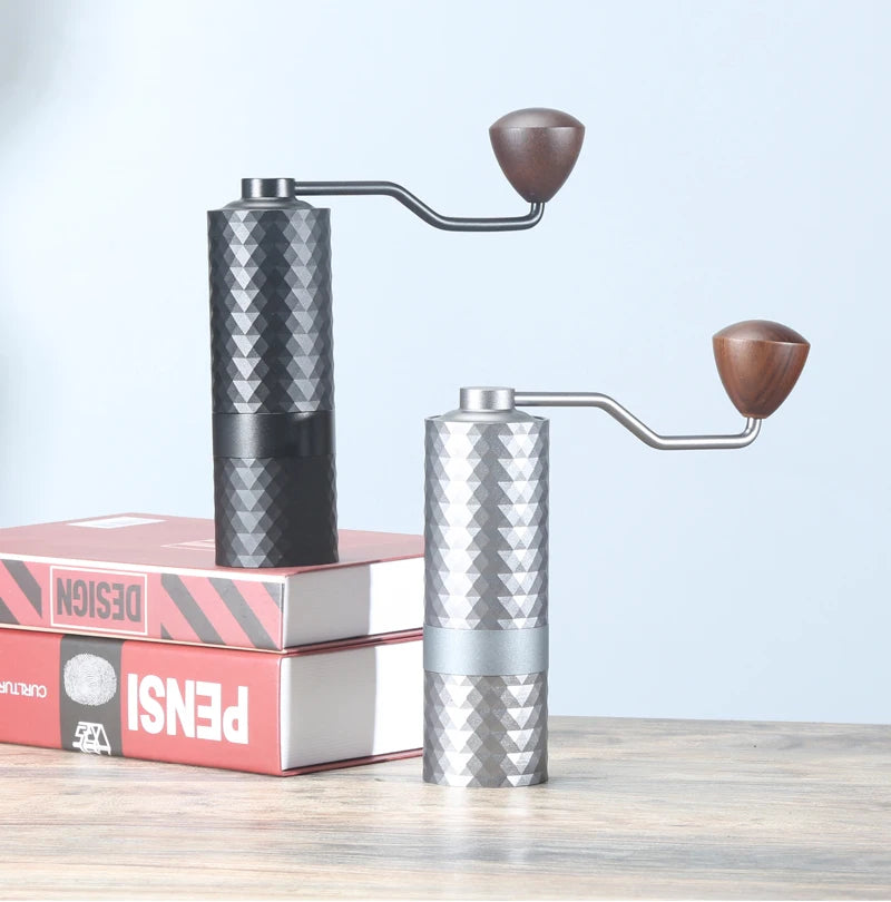 Moulin à café manuel CNC — 40 réglages, inox + bois acacia