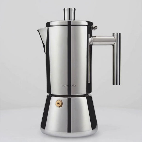 Vidéo de présentation de la cafetière italienne moderne en inox poli.