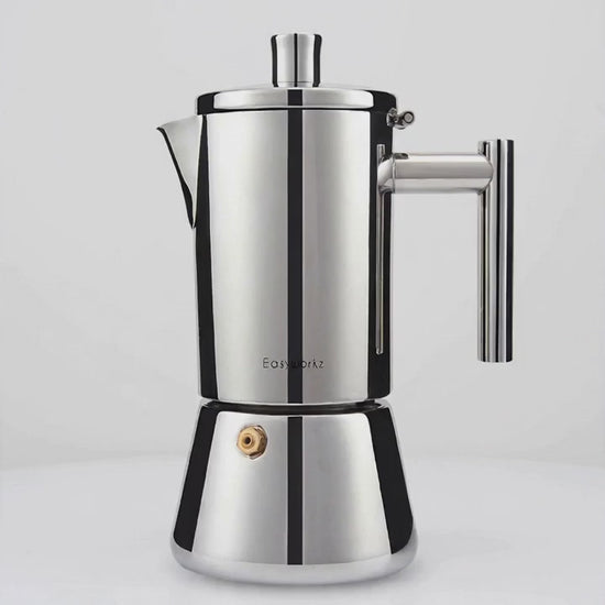 Vidéo du Kit Avancé : cafetière italienne, pichet à lait et tamper à espresso.